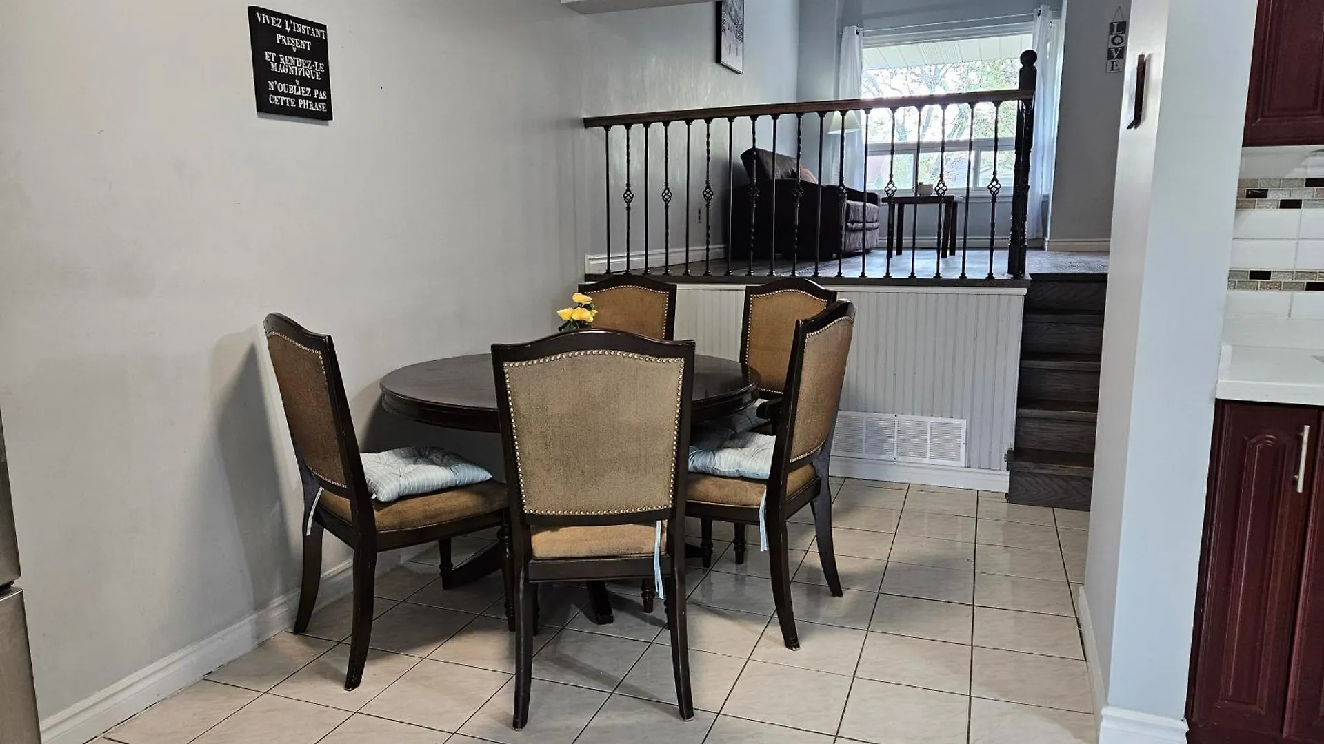Modern Quiet Home By The Airport Mississauga Homestay